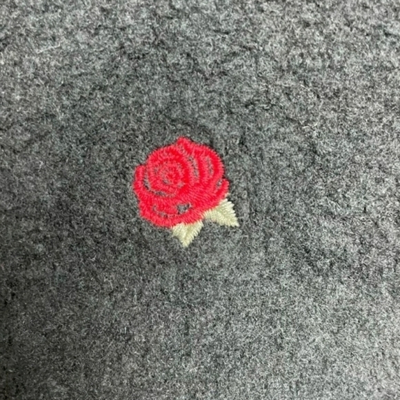 Victoria's Secret Pink Fuzzy Knit Crew Neck Roses Embroidered Pullover Size L - Picture 9 of 13